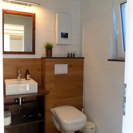 Ostsee Tiny Haus Wachtel דירה בארת'